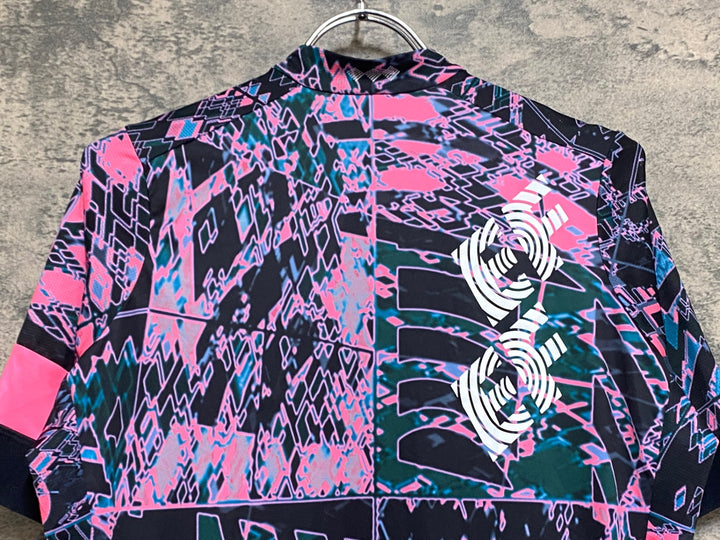 KO142 ラファ Rapha PRO TEAM TRAINING JERSEY 半袖 サイクルジャージ ピンク 黒 総柄 L EF