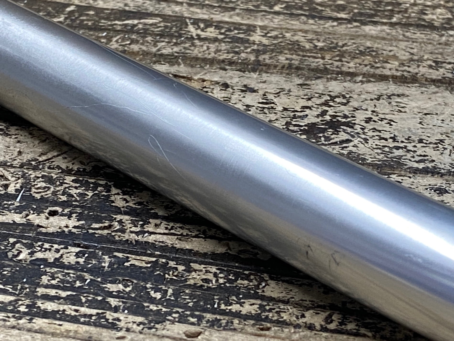 JU451 日東 NITTO B812 アルミハンドルバー フラット 610mm Φ25.4