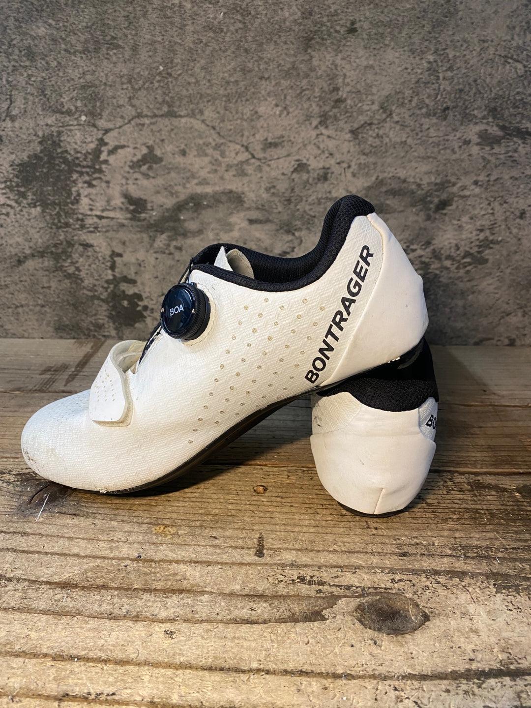 JQ903 ボントレガー BONTRAGER Circuit Road Shoe ビンディングシューズ SPD-SL EU40 白