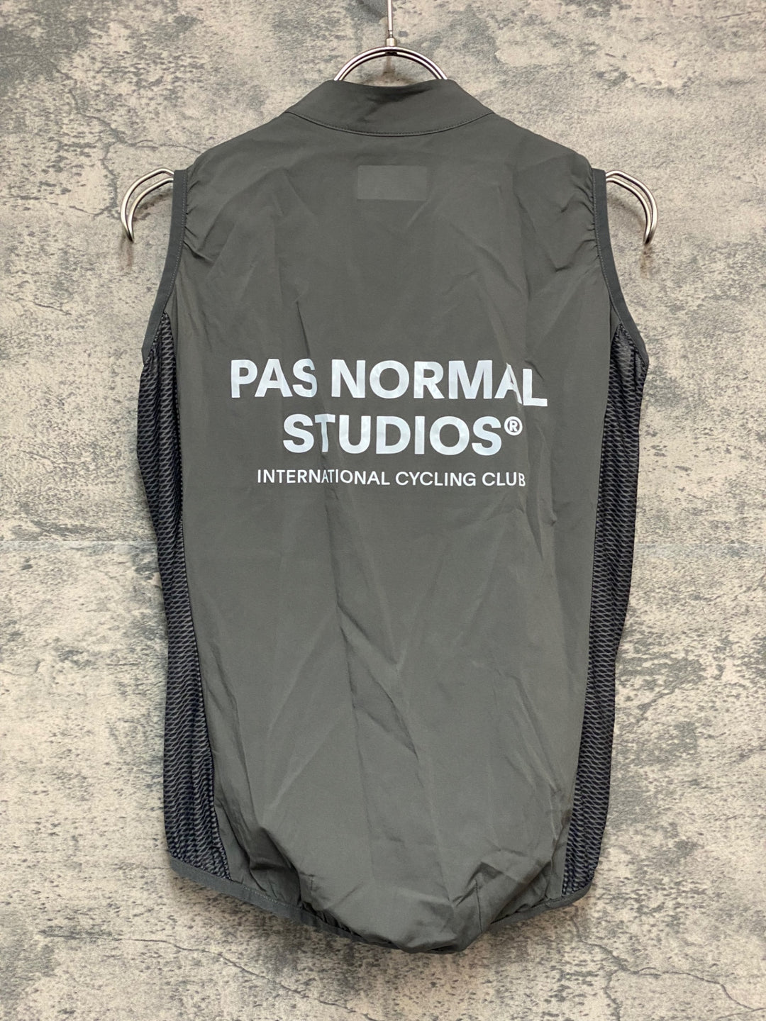 JY507 パスノーマルスタジオ PAS NORMAL STUDIOS Mechanism Stow Away Gilet ジレ サイクルベスト グレー S