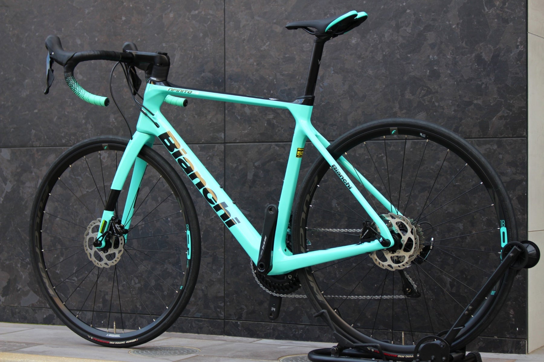 ビアンキ BIANCHI インフィニート INFINITO XE DISC 2022モデル 55