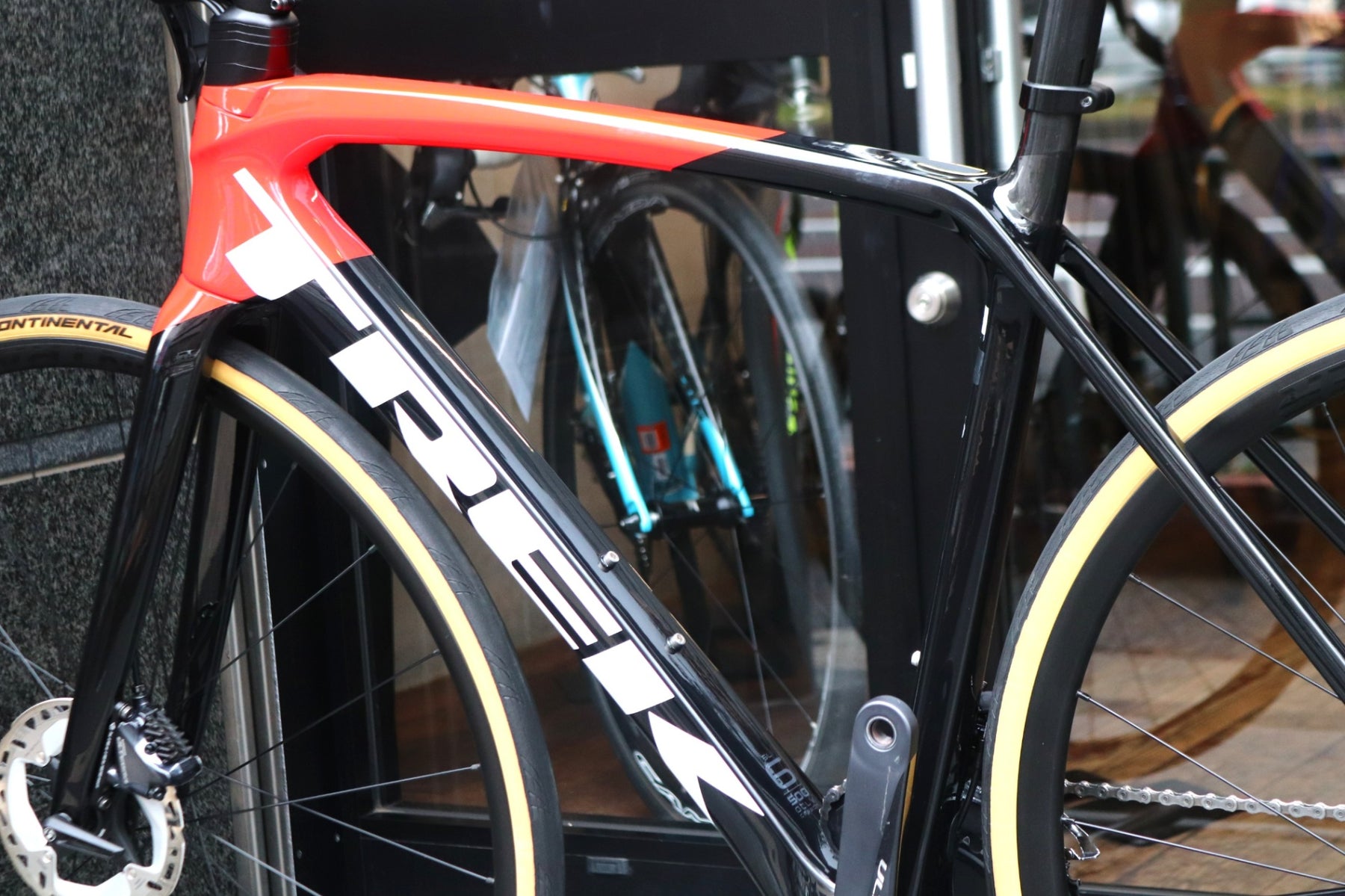 TREK EMONDA SL6 完成車 54サイズ アルテグラ カーボンホイール トレック TREK エモンダ EMONDA SL6 2022モデル 54サイズ シマノ