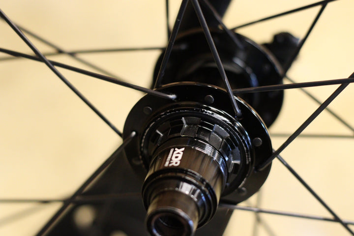 ジップ ZIPP 303S カーボン チューブレスレディ ホイールセット スラム XDR 【立川店】