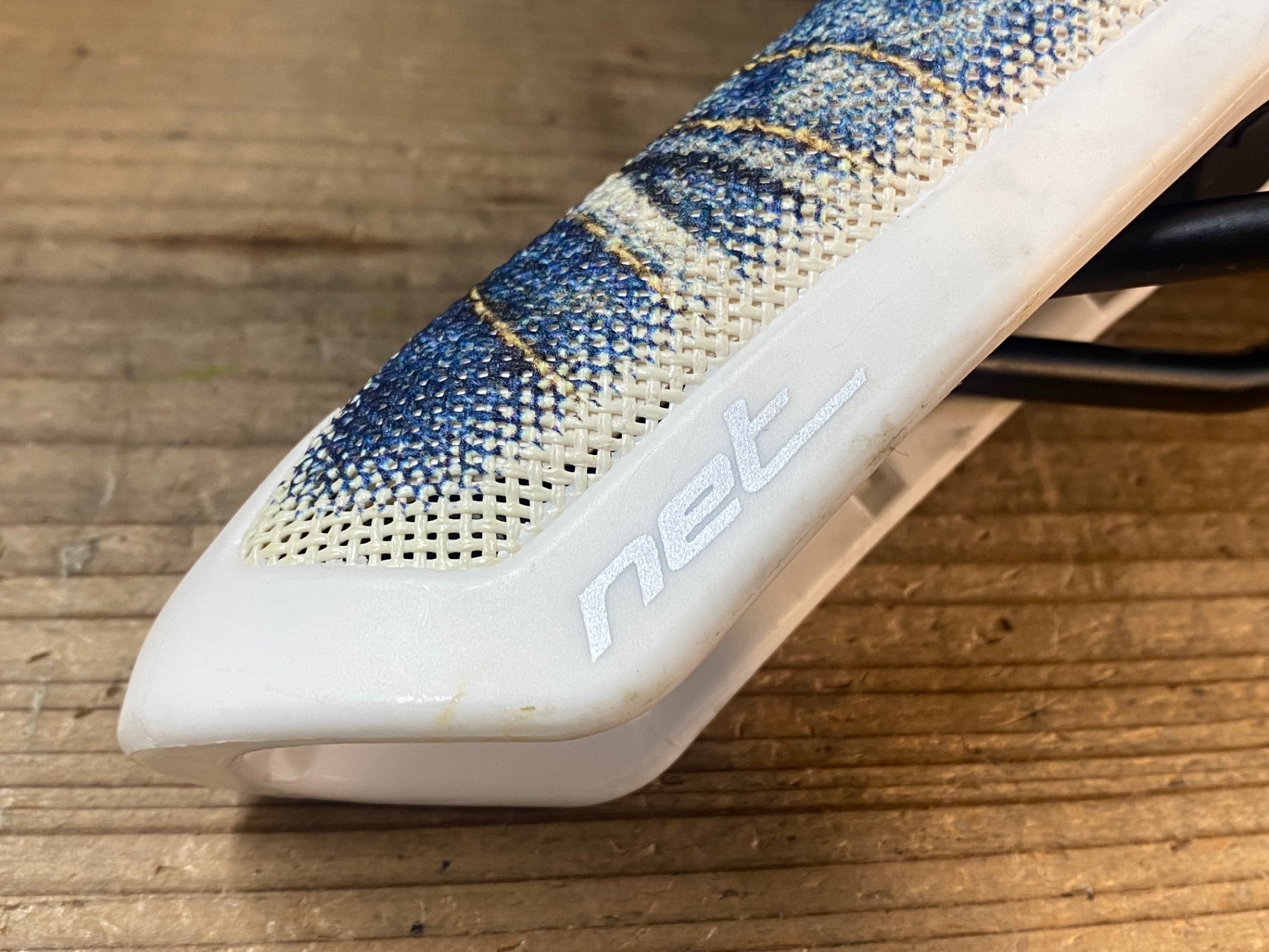 JP074 セライタリア selle italia NET サドル 白 FEC ALLOYレール