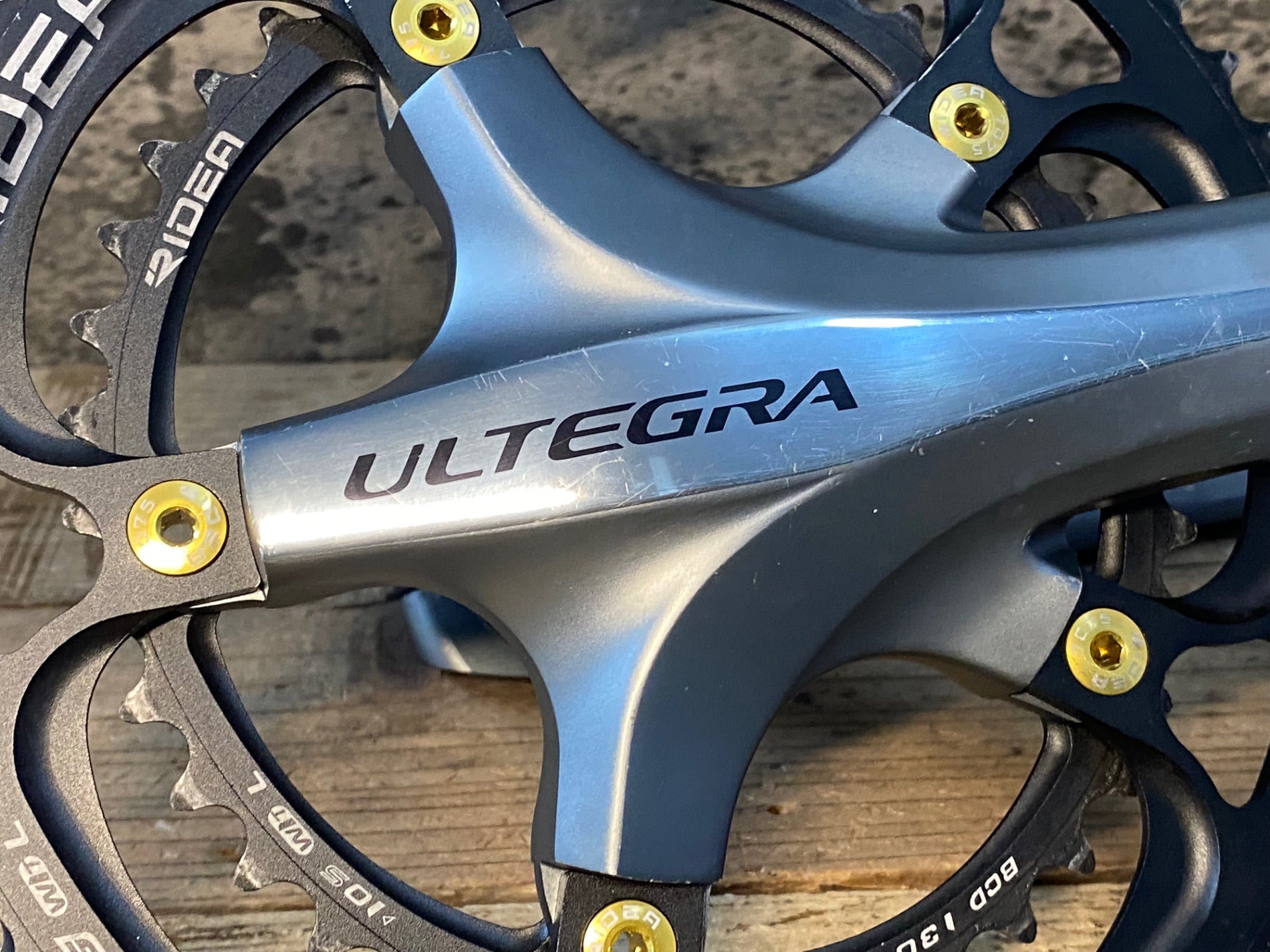 JV107 シマノ SHIMANO アルテグラ ULTEGRA FC-6700 クランクセット