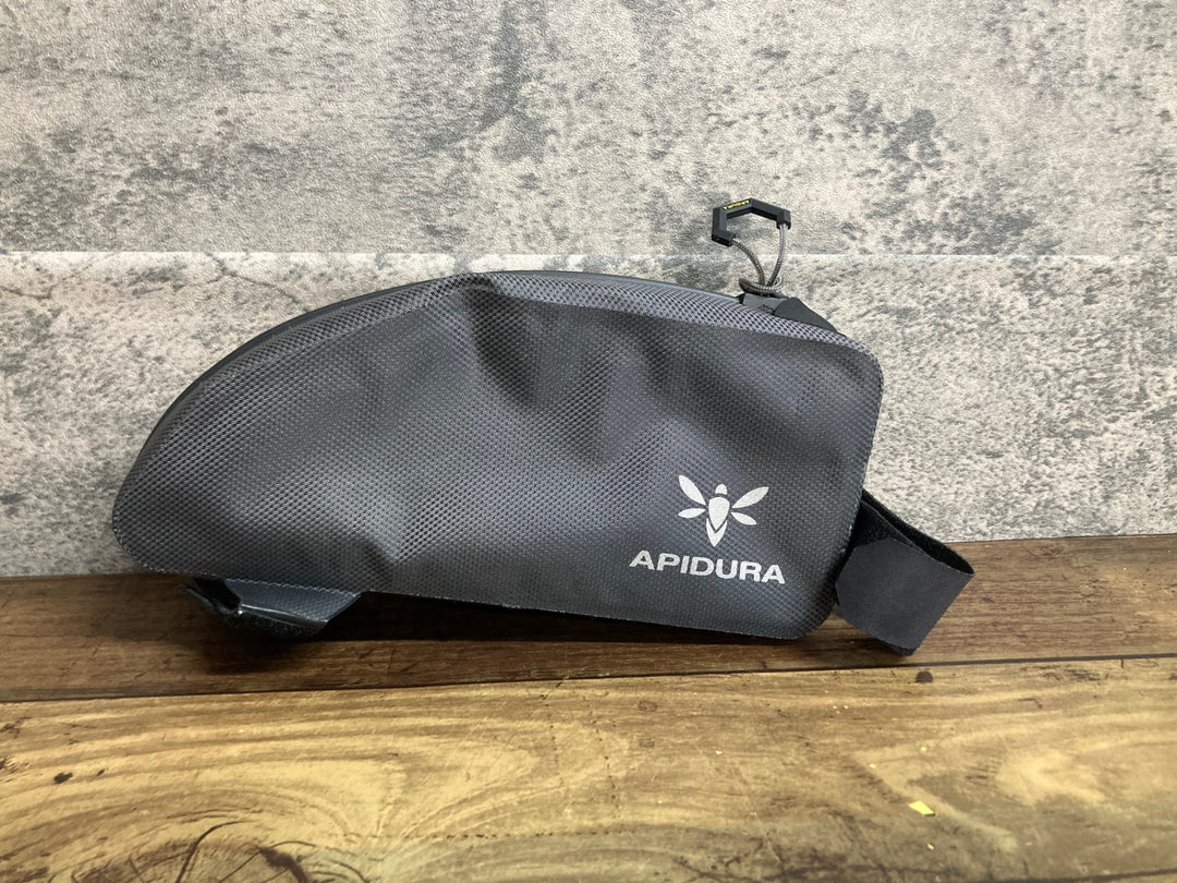JW354 アピデュラ APIDURA DRY EXPEDITION TOP TUBE PACK トップチューブバッグ グレー 1L