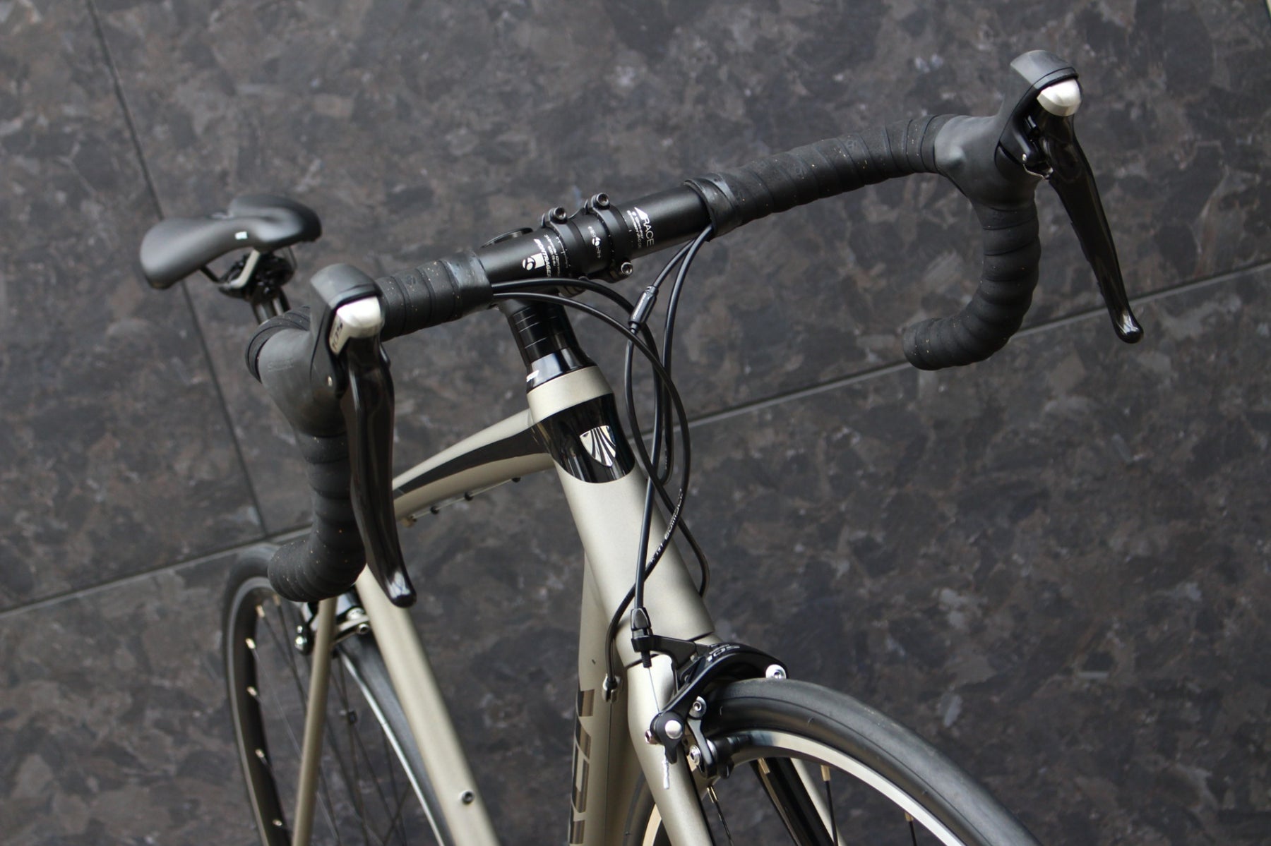 TREK エモンダ ALR5 52サイズ 2018年モデル EMONDA　105 トレック TREK エモンダ EMONDA ALR5 2019年モデル 52サイズ シマノ