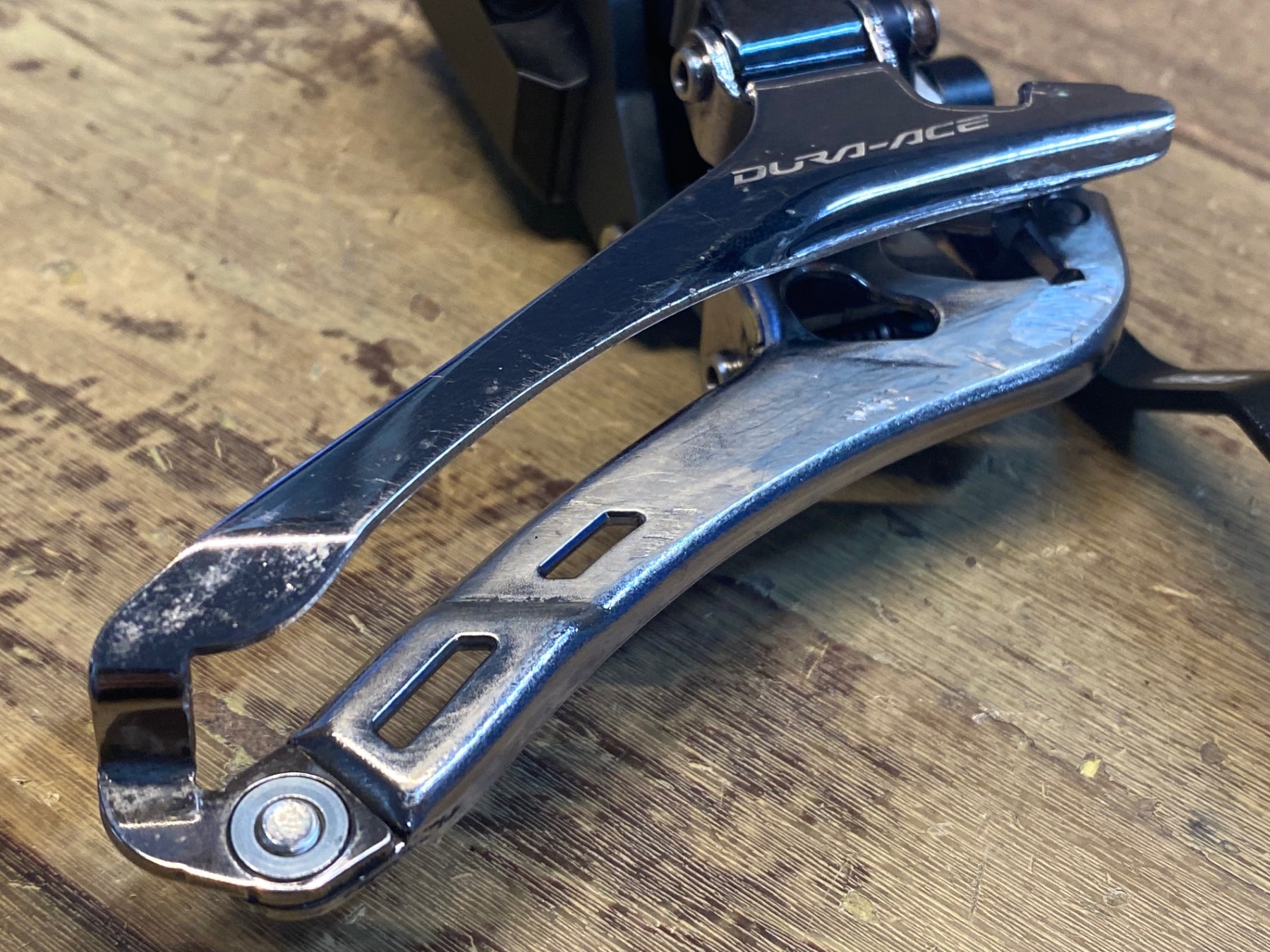 IX842 シマノ SHIMANO デュラエース DURA-ACE FD-9070 フロント