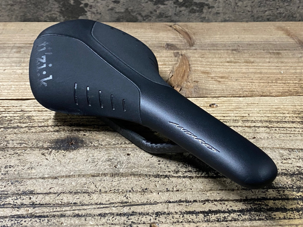 JV081 フィジーク fizik ANTARES R1 regular サドル 黒 カーボンレール