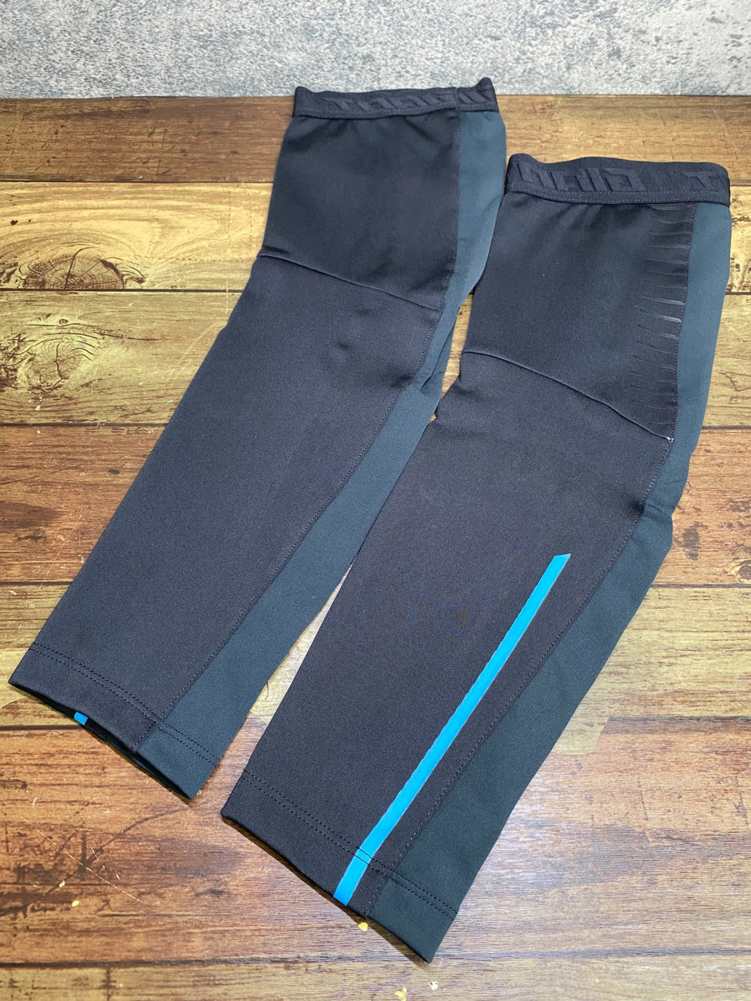 IV873 ジャイアント GIANT DIVERSION ARM WARMER アームウォーマー 黒 L