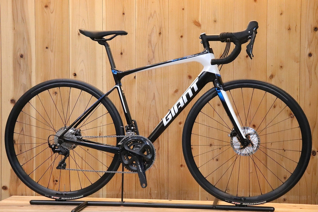 ジャイアント GIANT ディファイ DEFY ADVANCED 2 2017年モデル Mサイズ シマノ 105 R7020 11S カーボン ロードバイク 【芦屋店】