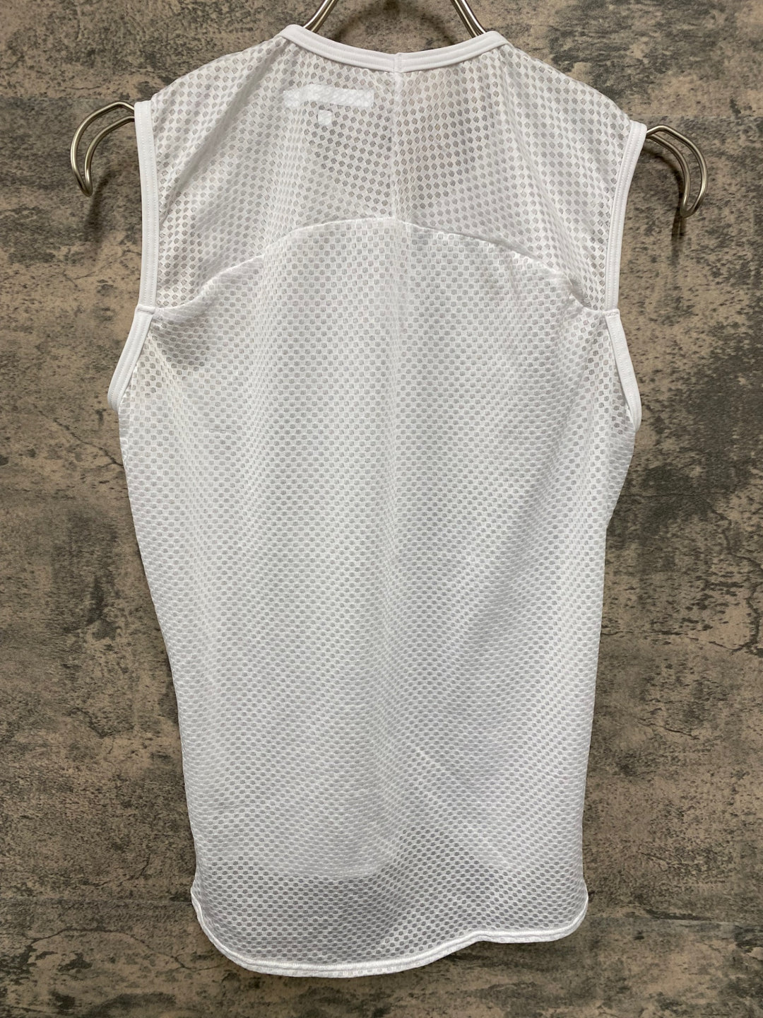 JV732 カステリ CASTELLI メッシュ ベースレイヤー インナー ノースリーブ 白 M