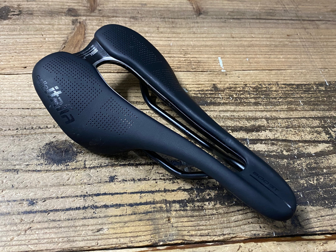 KP618 セライタリア selle italia SLR BOOST SUPERFLOW サドル 130mm MANGANESE