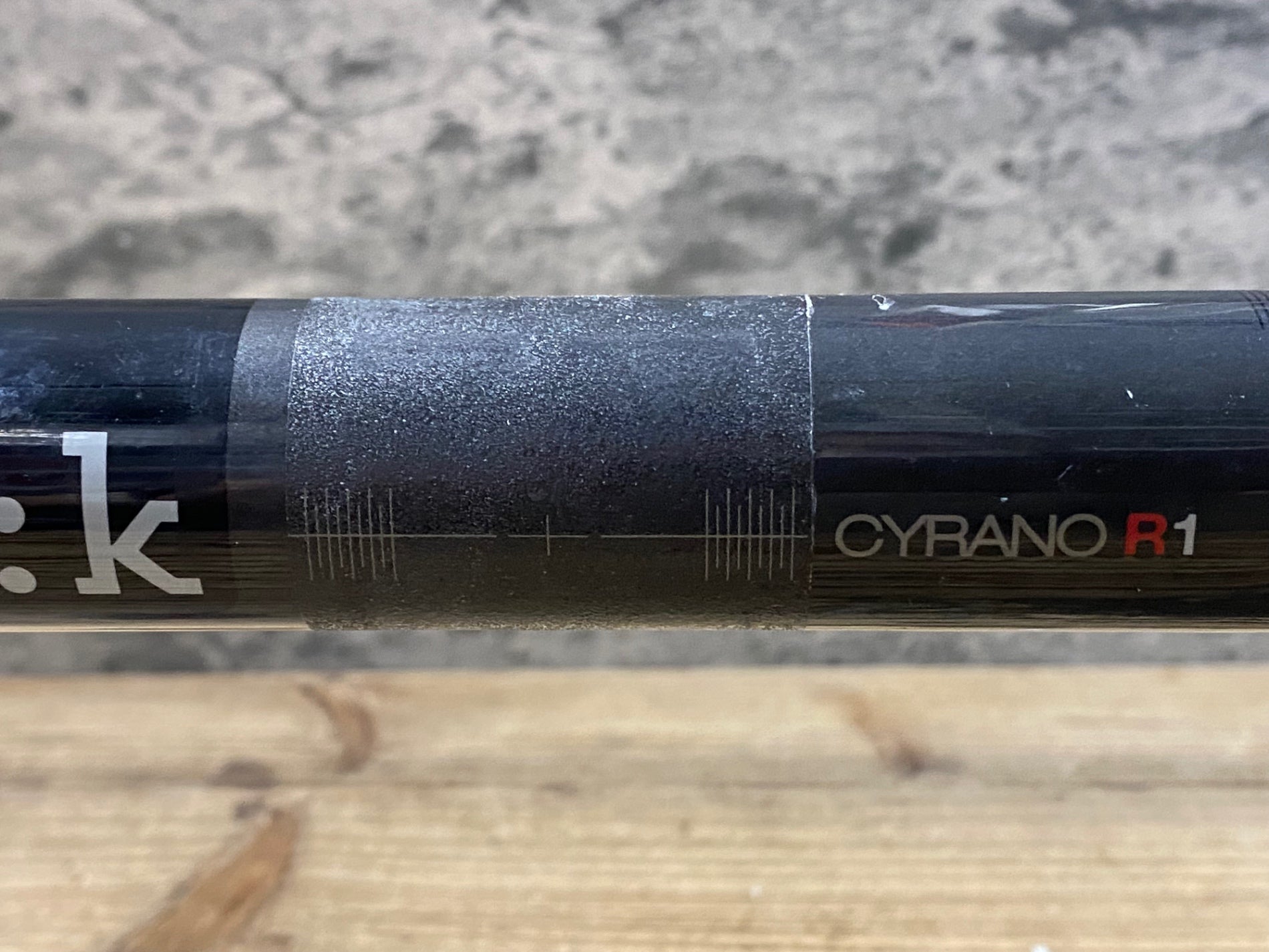 KF733 フィジーク fizik シラノ CYRANO R1 カーボン ドロップハンドル