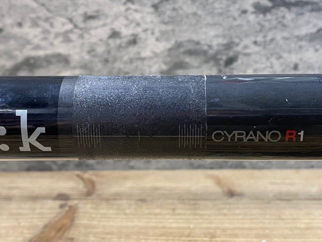 KF733 フィジーク fizik シラノ CYRANO R1 カーボン ドロップハンドル Φ31.8 ブラケットC-C400mm