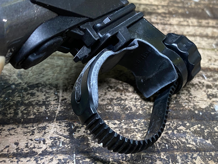 JH504 キャットアイ CATEYE ボルト VOLT400 フロントライト 点灯確認済み