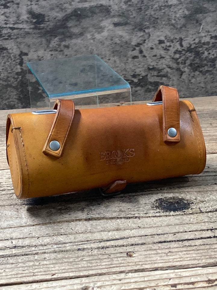 KJ649 ブルックス BROOKS ツールバッグ TOOL BAG サドルバッグ ブラウン レザー ※シミ汚れあり