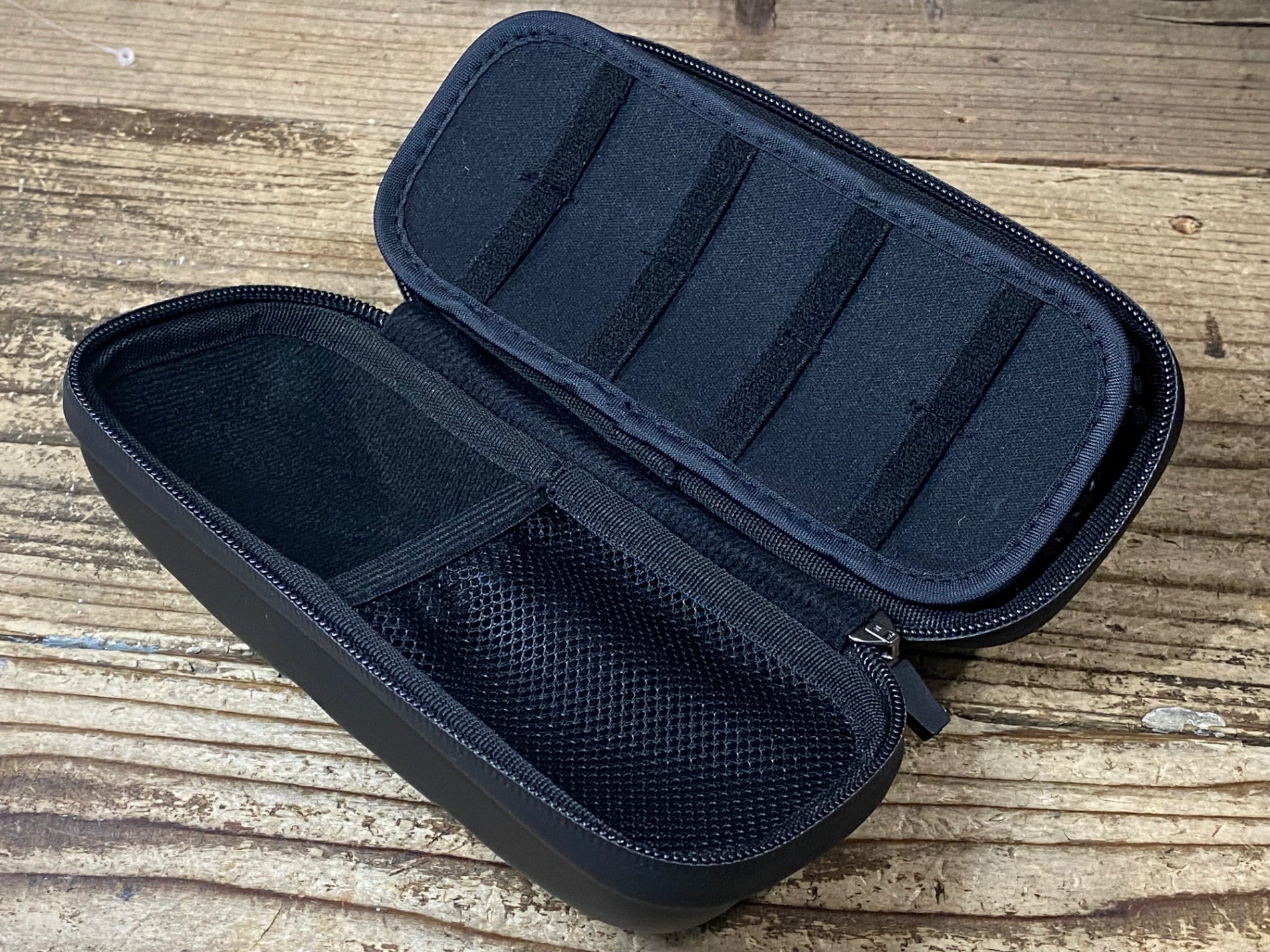 JU108 フィドロック FIDLOCK TWIST TOOLBOX ツールボトル 黒 マウント