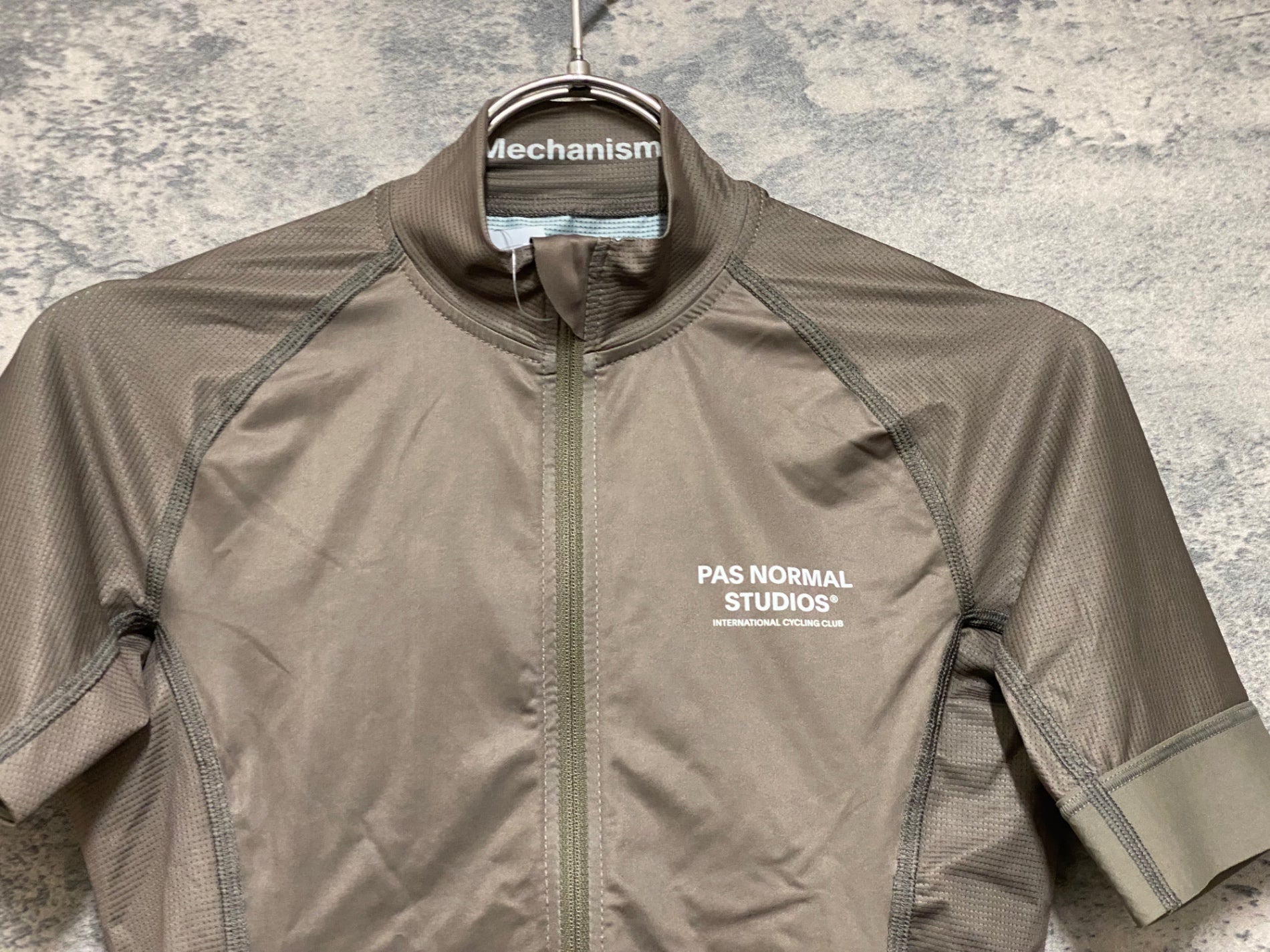 JS428 パスノーマルスタジオ PAS NORMAL STUDIOS Mechanism 半袖