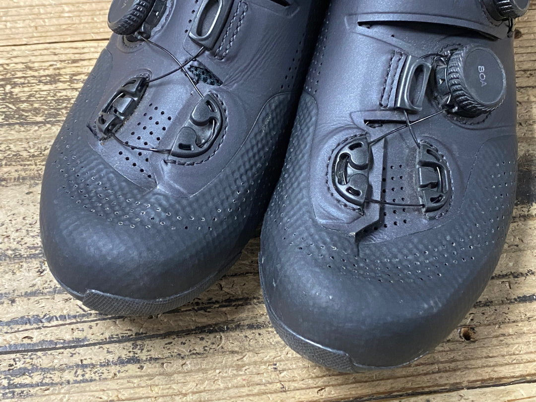 KE238 シマノ SHIMANO S-PHYRE RC9 SHRC902M L01 S ビンディングシューズ 3穴 BOA Li2 黒 EU42 ※ガリ傷
