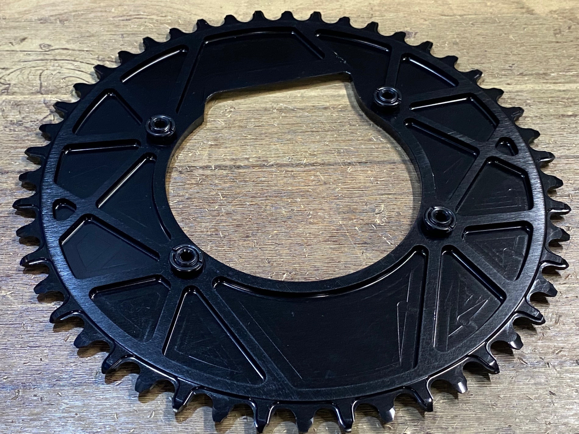 JU738 ストーン STONE ラウンドシングルチェーンリング 48T BCD110