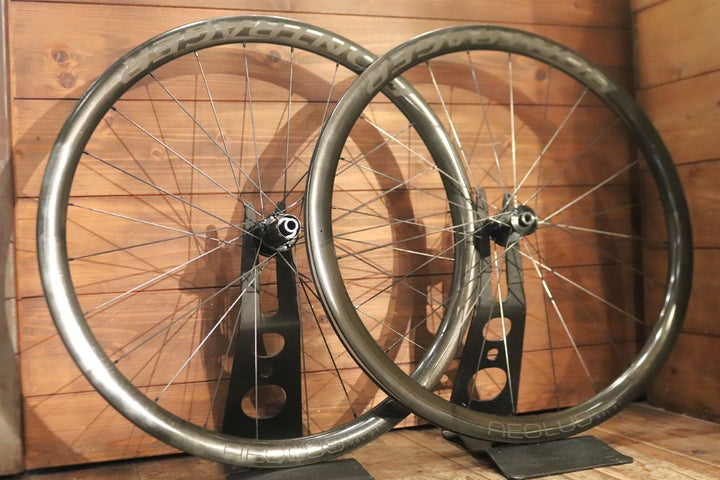 ボントレガー BONTRAGER アイオロス AEOLUS RSL 37 カーボン チューブレスレディ ホイールセット シマノ 11S/12S 【東京南麻布店】