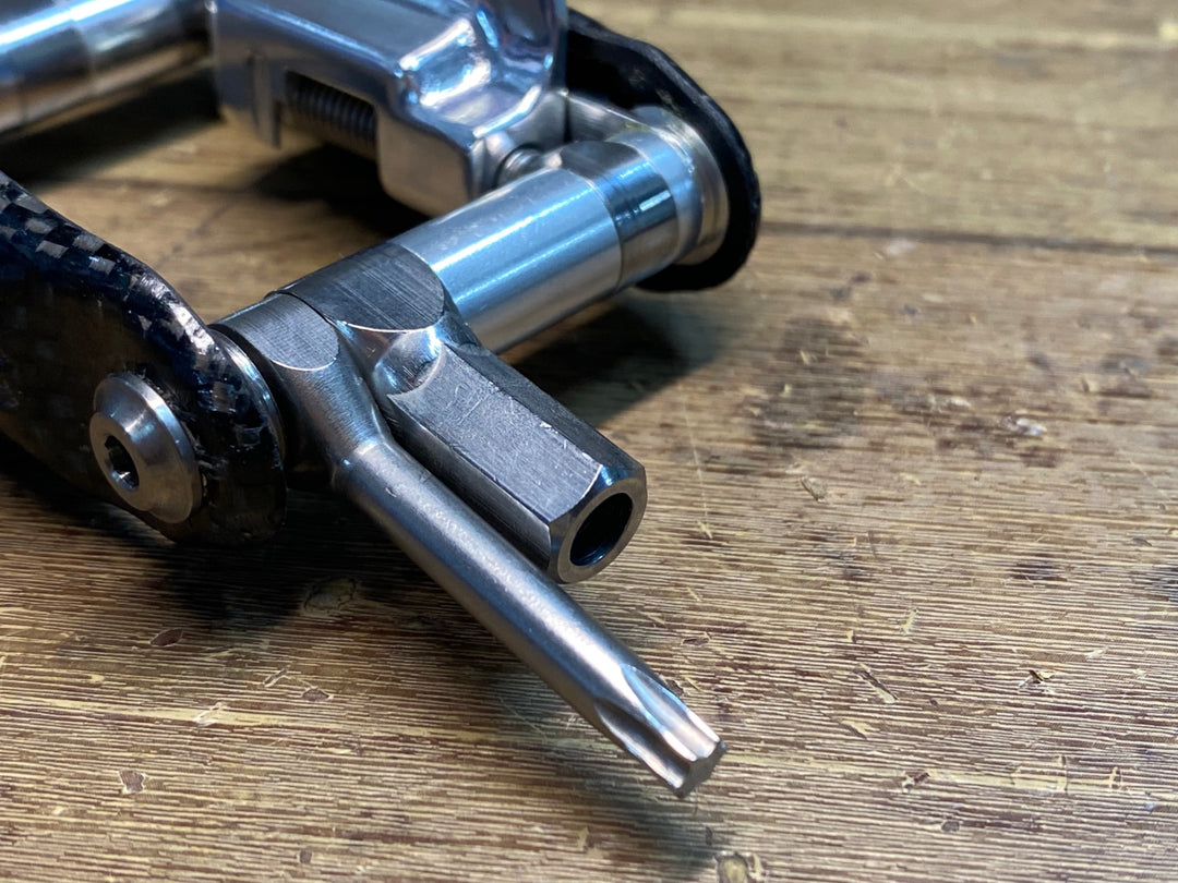 JM891 レザイン LEZYNE CARBON 9 89G マルチツール