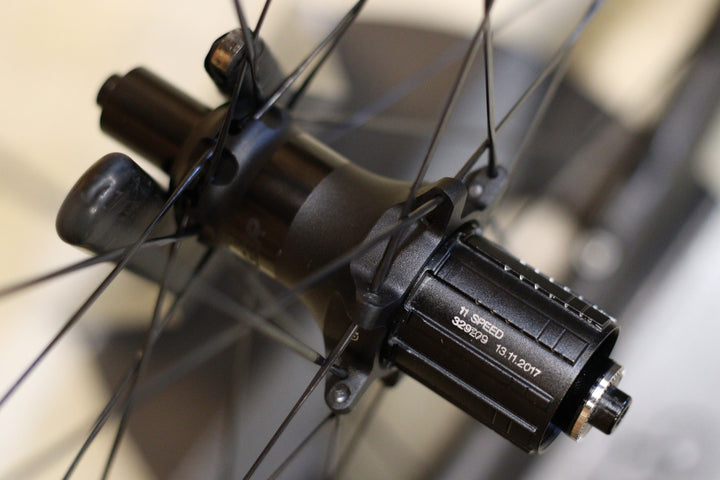 ボントレガー BONTRAGER アイオロス プロ AEOLUS PRO 3 カーボン チューブレスレディ ホイールセット シマノ12/11S 【立川店】