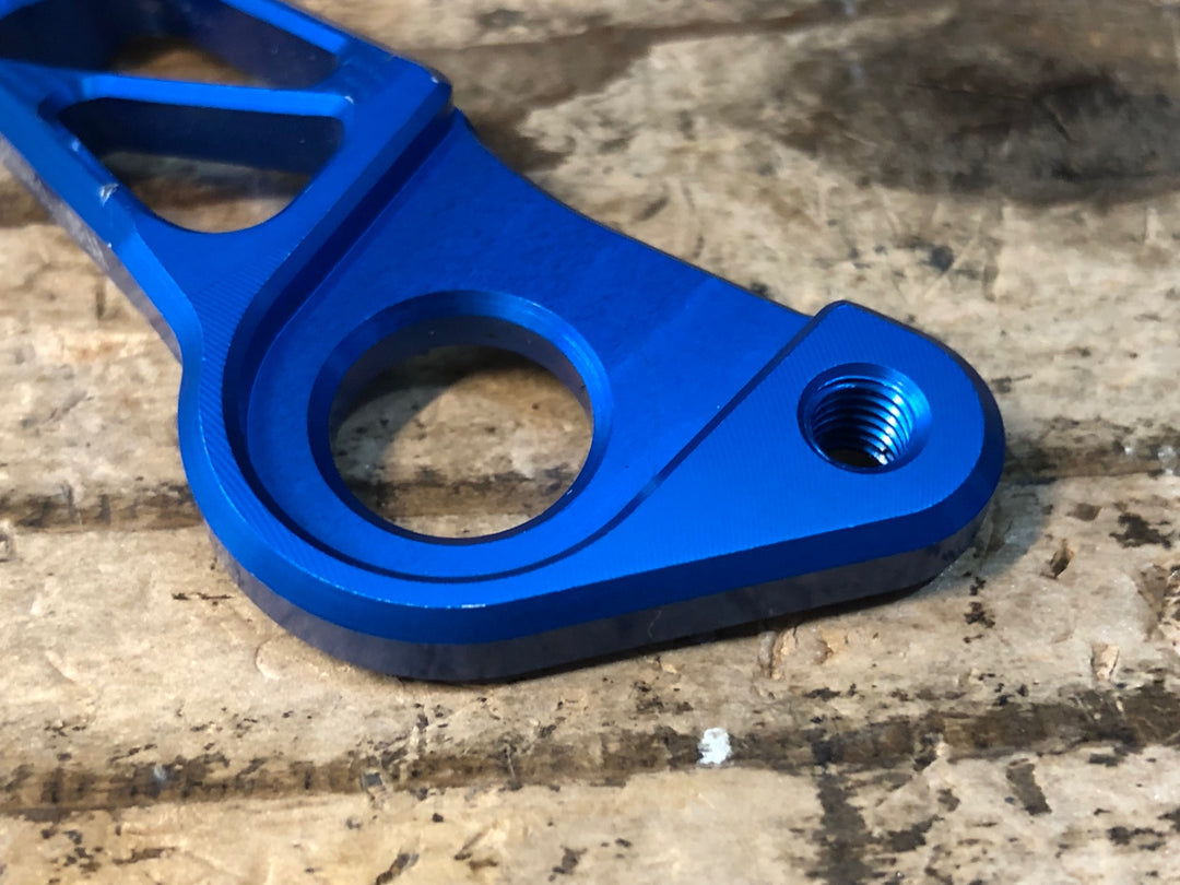 JR055 FRAMES AND GEAR SPD-TH1 ダイレクトマウント ハンガー 青