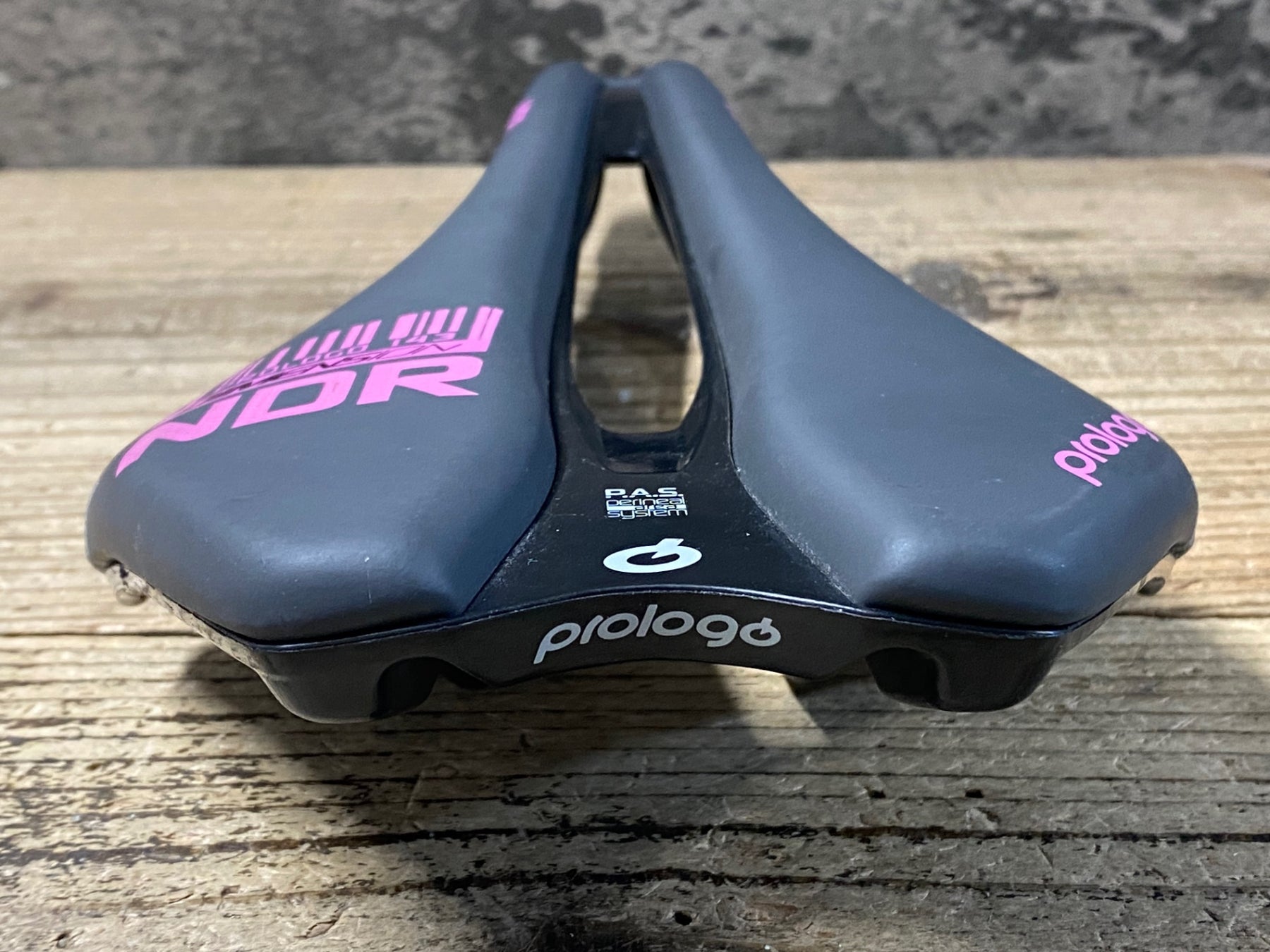 JX020 プロロゴ prologo DIMENSION NDR サドル グレー Tiroxレール