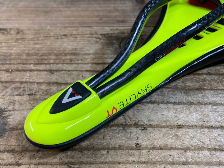 KF550 アスチュート ASTUTE SKYLITE VT サドル カーボンレール