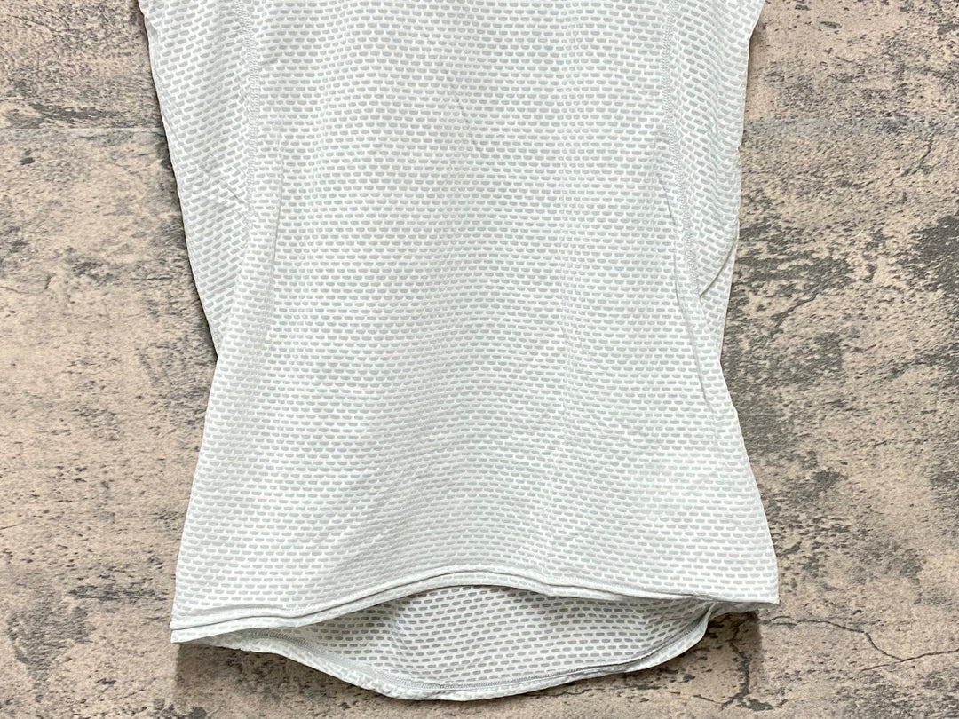 KG606 パールイズミ PEARL iZUMi ノースリーブ ベースレイヤー 白 M