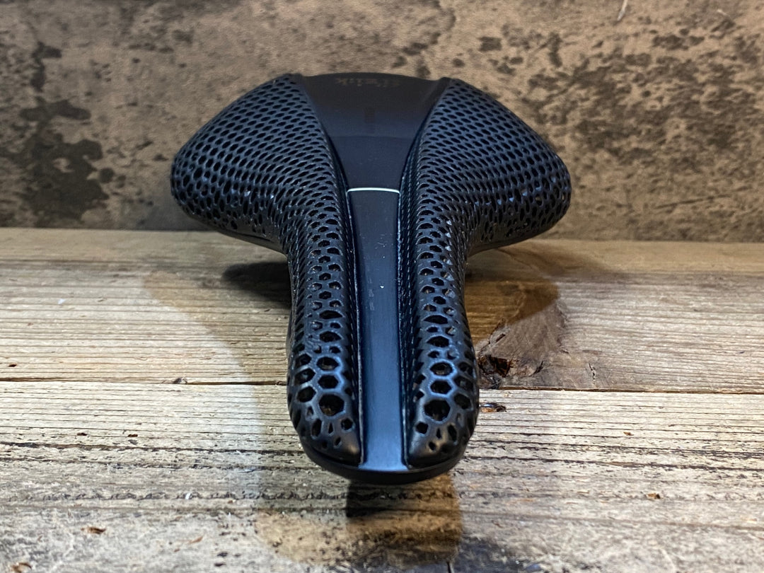 JW318 フィジーク fizik アンタレス ANTARES VERSUS EVO ADAPTIVE REGULAR サドル カーボンレール 黒