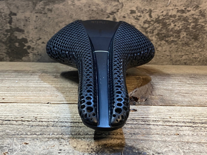 JW318 フィジーク fizik アンタレス ANTARES VERSUS EVO ADAPTIVE REGULAR サドル カーボンレール 黒