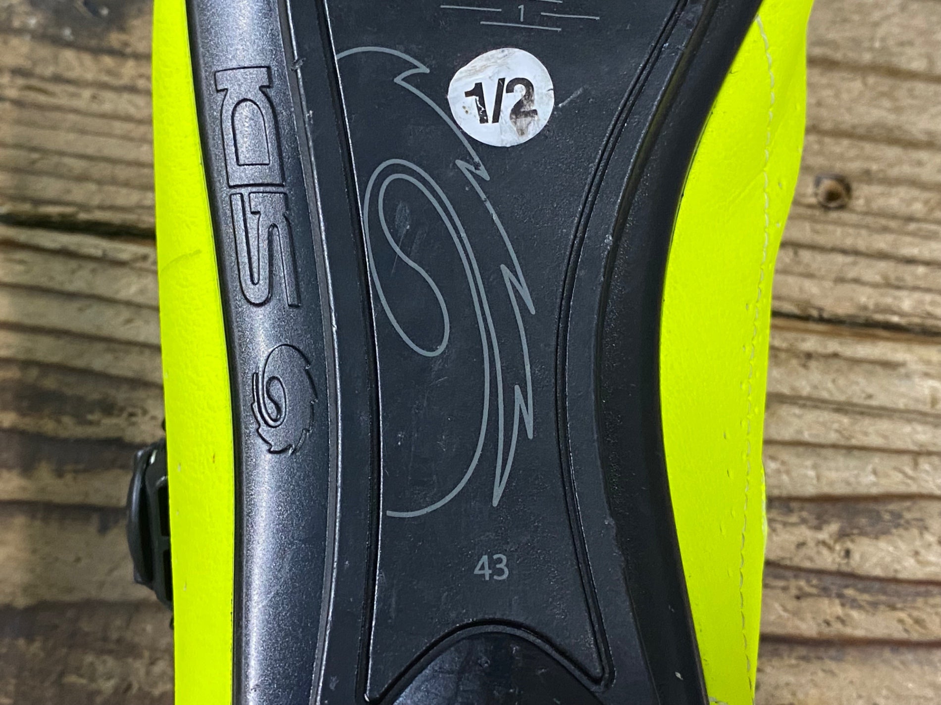 KN023 シディ SIDI GENIUS 10 ビンディングシューズ 黄緑 EU43 1/2 3穴