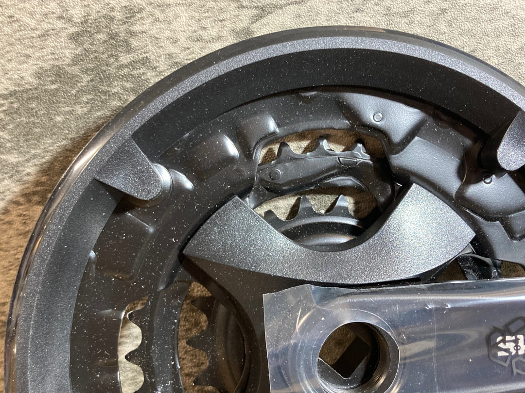 KH530 シマノ SHIMANO FC-MT101 クランクセット 170mm 44-32-22T ガード付