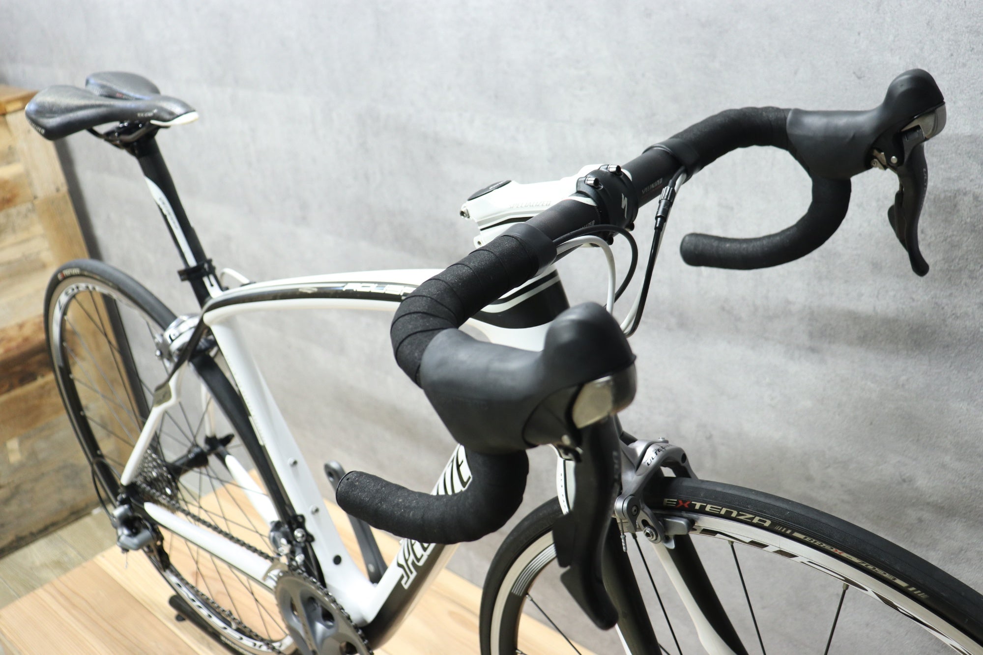 Specializedルーベ 完成車 鍵、ライト、サイコン付き!フルカーボン