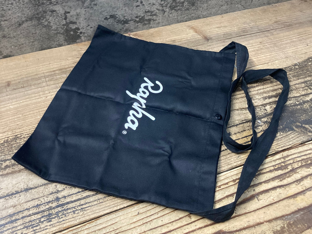 KK430 ラファ Rapha サコッシュ 黒