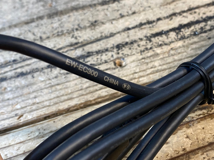 JP594 シマノ SHIMANO EW-EC300 DI2 バッテリーチャージャー