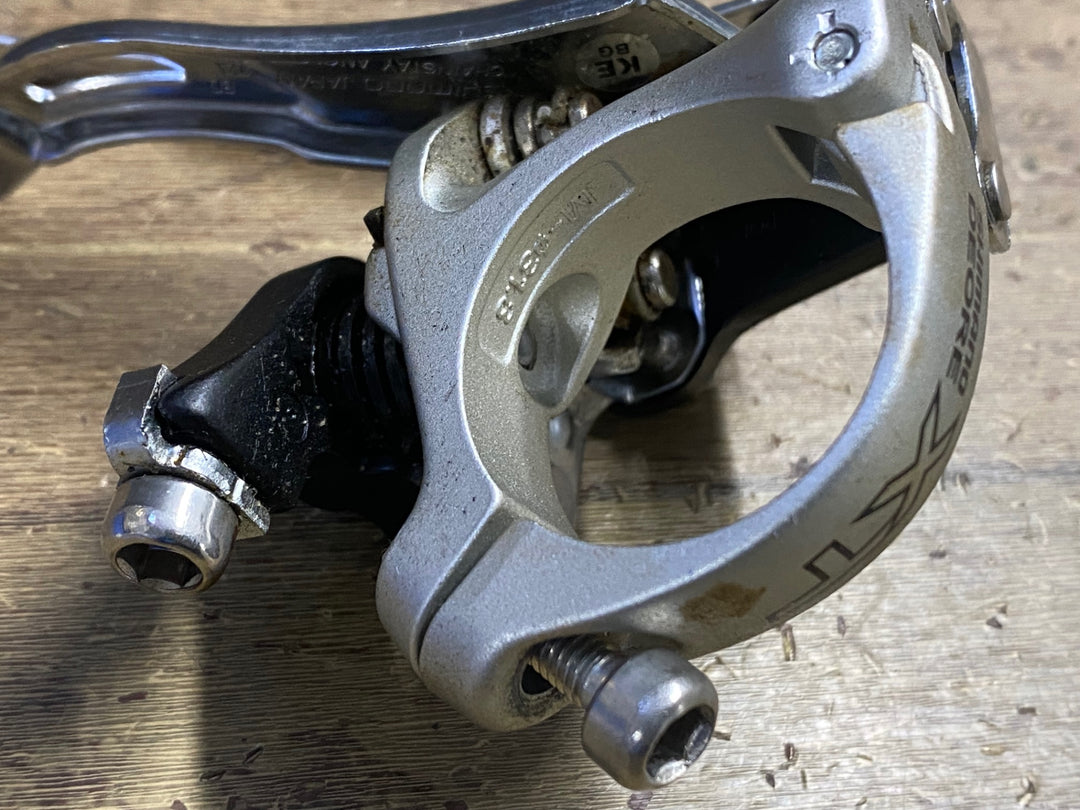 KP936 シマノ SHIMANO デオーレ DEORE XT FD-M750 フロンディレイラー バンド式 Φ31.8