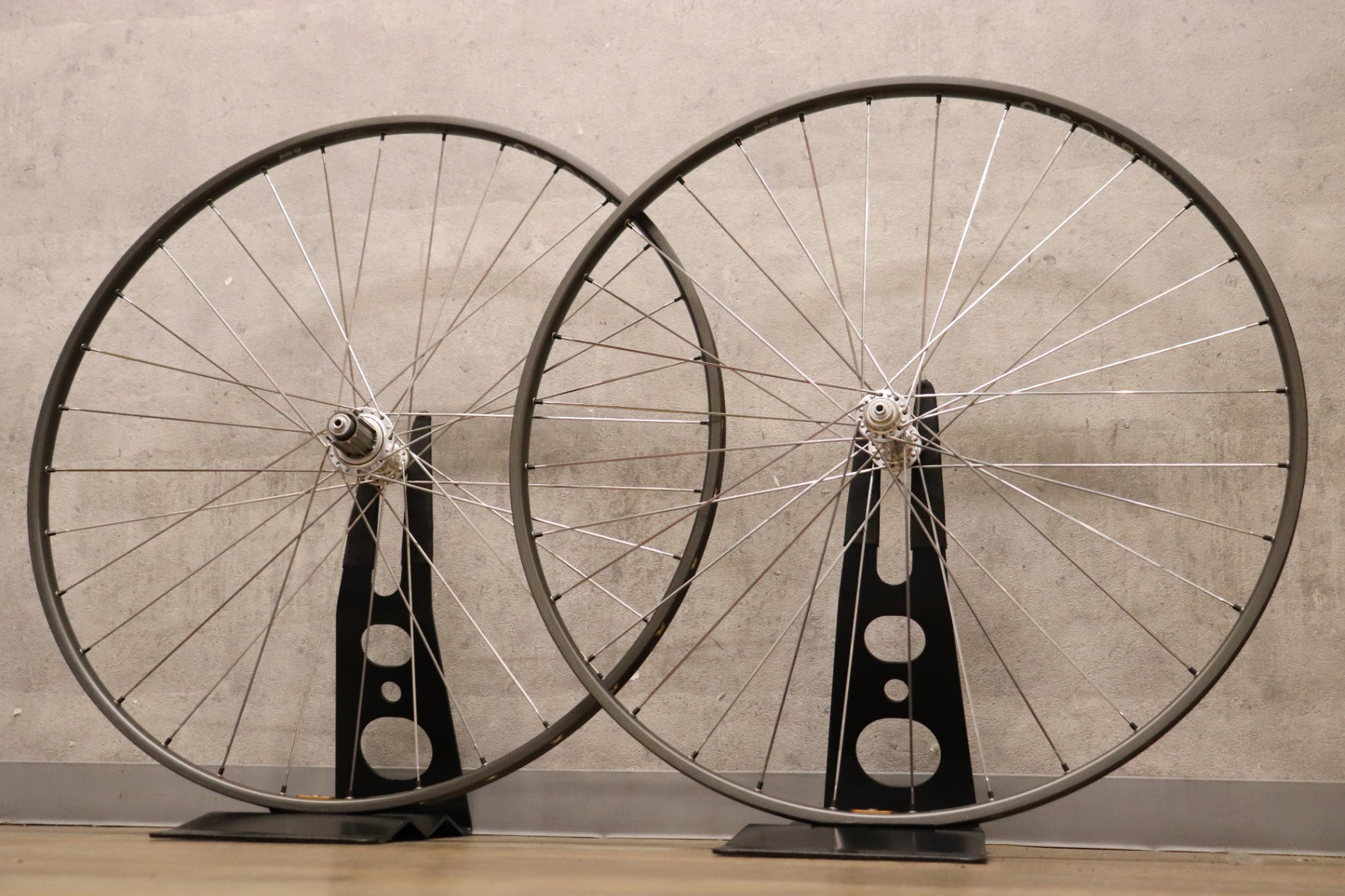 AMBROSIO Nemesis HB/FH-7900完組チューブラー用ホイール アンブロシオ AMBROSIO ネメシス Nemesis 32H 前後ハブ：WHITE