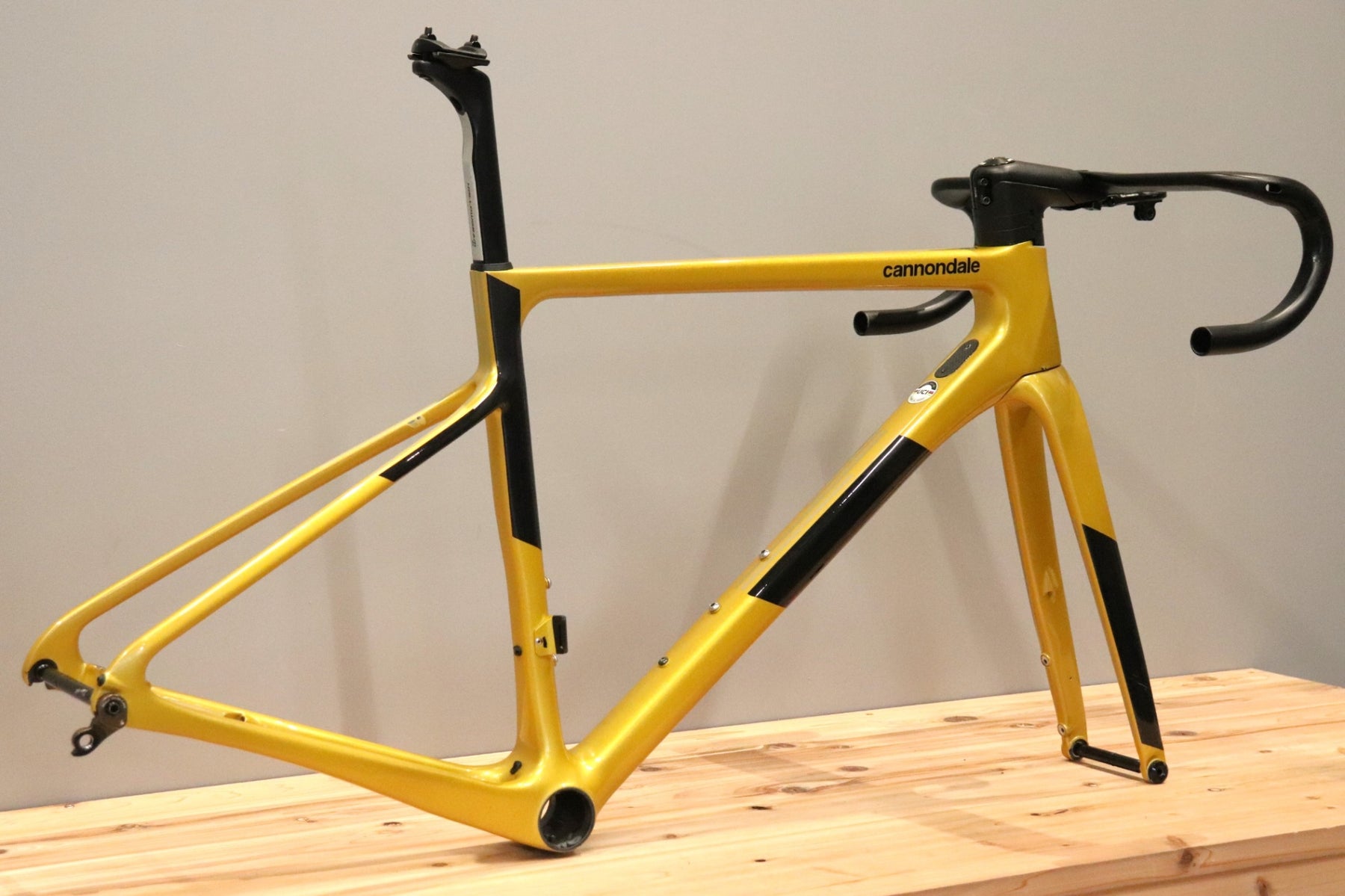【あらい】Cannondale supersix evo 48サイズ 訳アリ キャノンデール CANNONDALE スーパーシックス SUPERSIX EVO