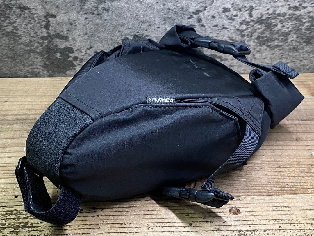 JI849 フェアウェザー FAIRWEATHER サドルバッグ 黒