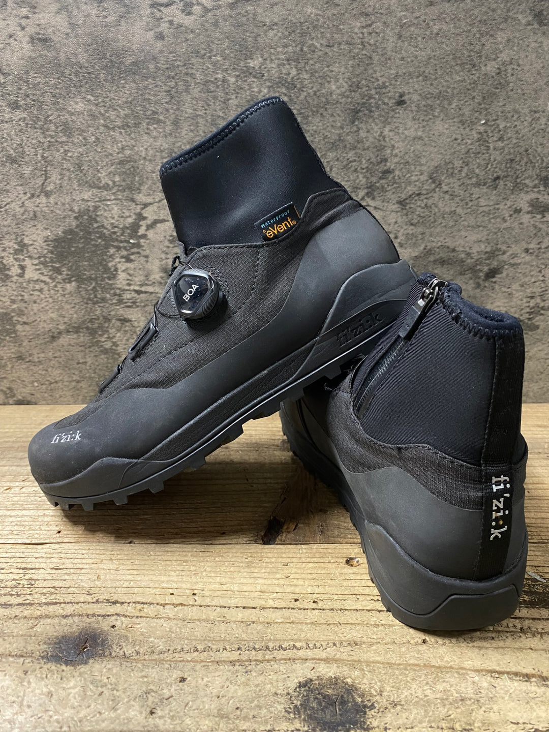 KJ460 フィジーク fizik TERRA ARTICA X2 Shoes ビンディングシューズ 黒 EU41 2穴