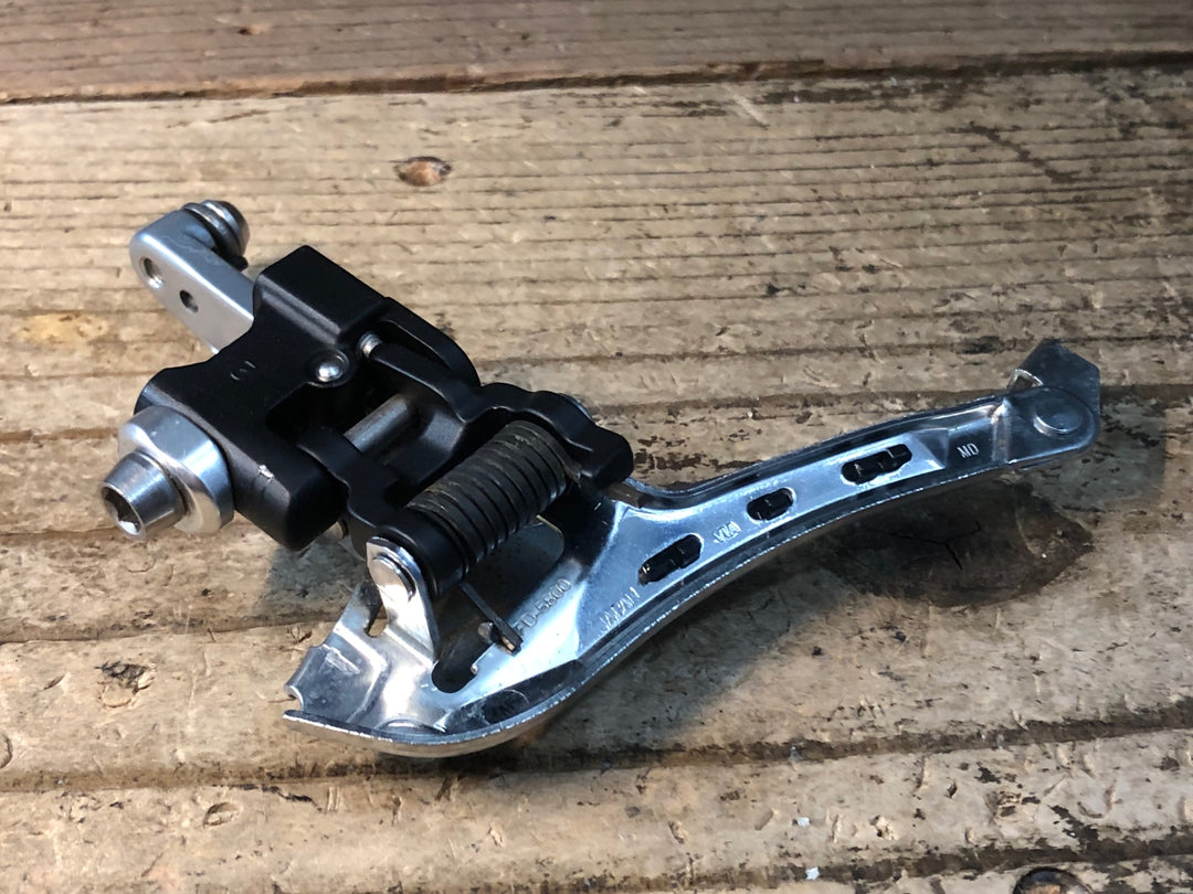 JV305 シマノ SHIMANO 105 FD-5800 フロントディレイラー 2S 直付け シルバー