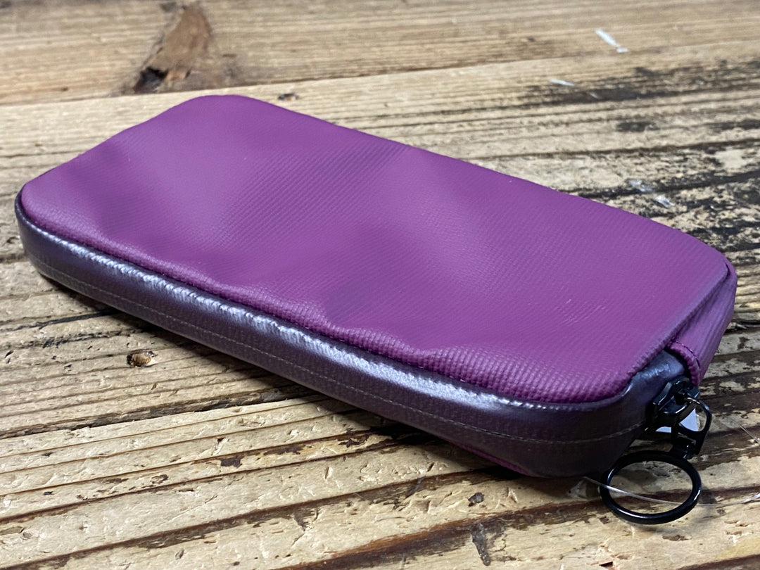 KL455 ラファ Rapha RAINPROOF ESSENTIALS CASE-LARGE サイクルポーチ 紫