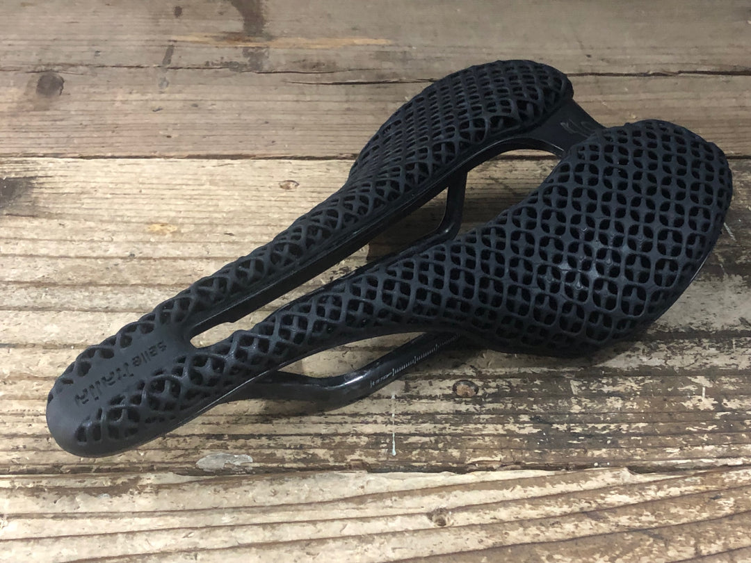 JU149 セライタリア Selle Italia SLR BOOST 3D KIT CARBONIO SUPERFLOW サドル カーボンレール ※一部繊維切れ 接着ハゲ ジャンク