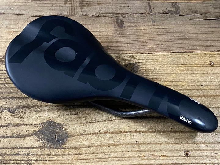 KH823 ファブリック fablic SCOOP FLAT PRO サドル カーボンレール