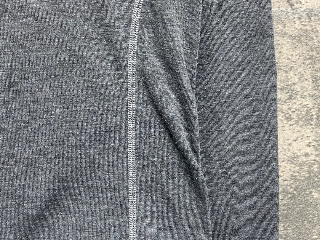 JV453 カステリ CASTELLI 長袖 ベースレイヤー グレー S 裏起毛