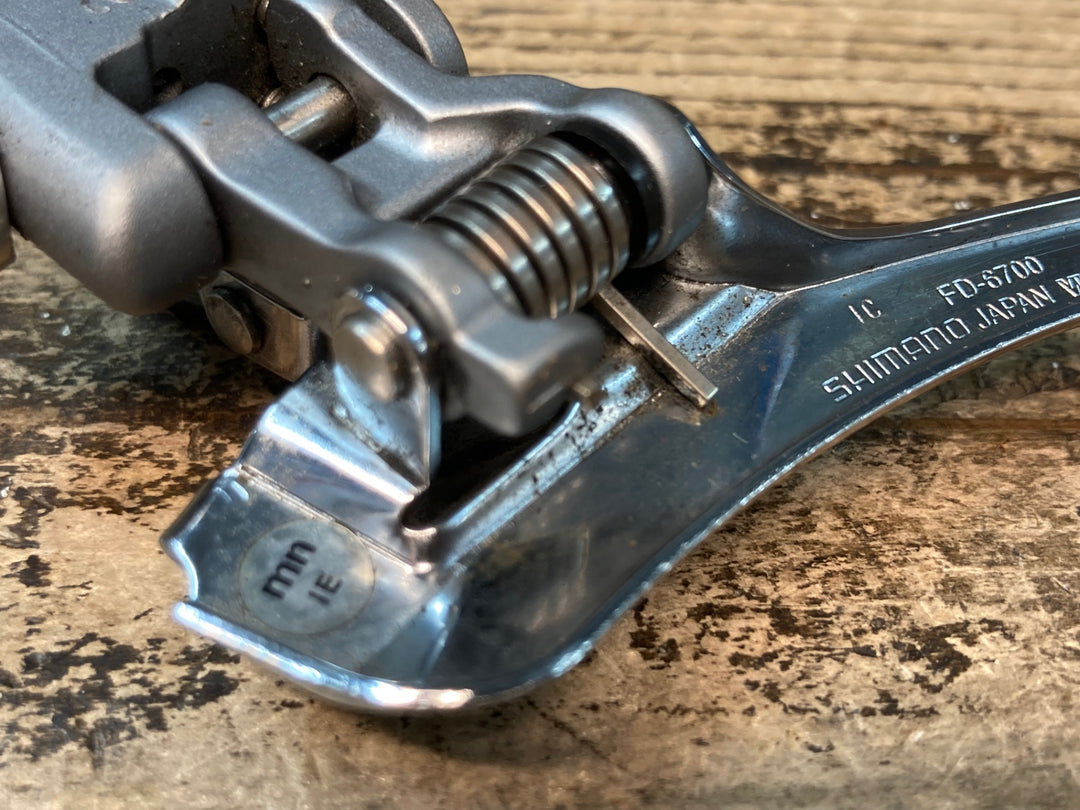JE966 シマノ SHIMANO アルテグラ ULTEGRA FD-6700 フロントディレイラー 直付け